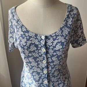 90’s Vintage Aeropostale cotton button down shirt dress fit and flare look.